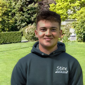 Riley Davis Headshot